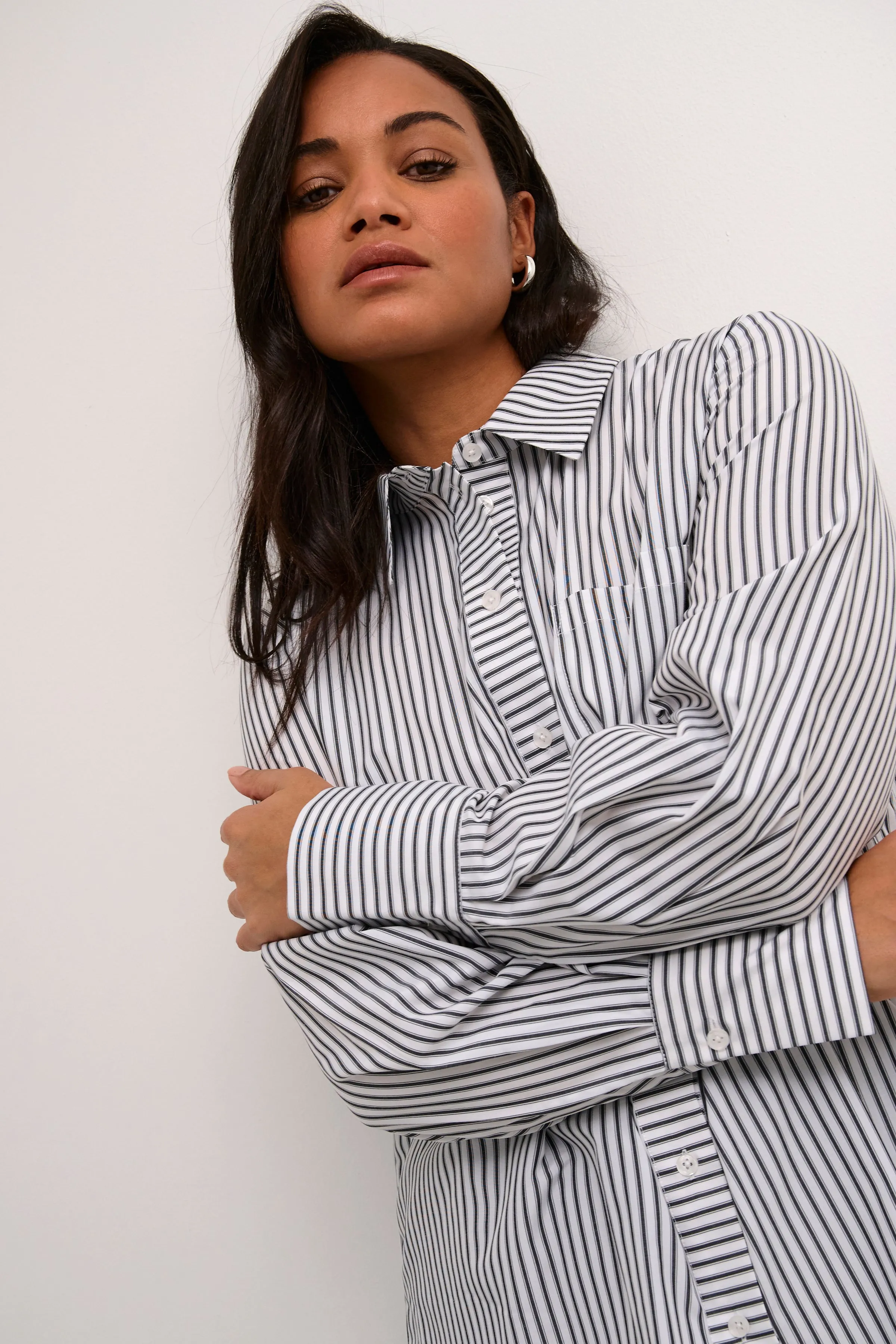 Kaffe Curve Jerria Shirt in White/Black