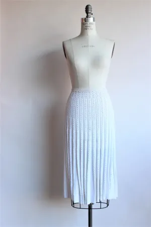 Vintage 1970s Does 1940s White Knit Skirt